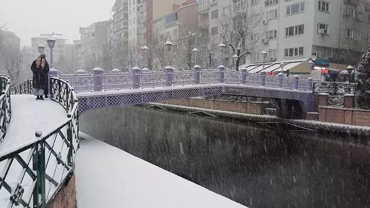 Pazartesi fırtına yağış, Ekimin sonu kar geliyor Valilik ayrı Meteoroloji ayrı uyardı 9- 15 Ekim hava durumu...