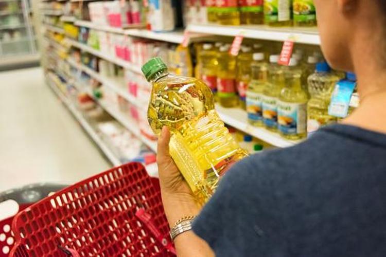 Ayçiçek yağı fiyatlarında büyük vurgun Marketlerin oyunu ifşa oldu