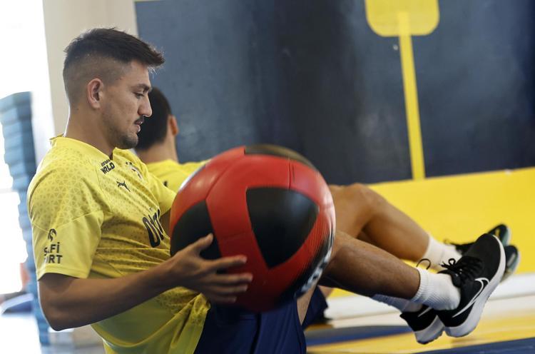 Fenerbahçede işler karışacak Cengiz Ünder dönüyor, İsmail Kartal kararını verdi: İrfan Can Kahveci...