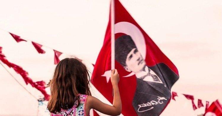 AKDENİZ’E DOĞRU
