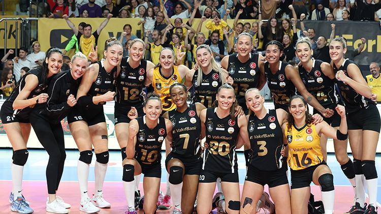 Zehra Güneş ortalığı yıktı Tribündeki evlilik teklifi maça damga vurdu