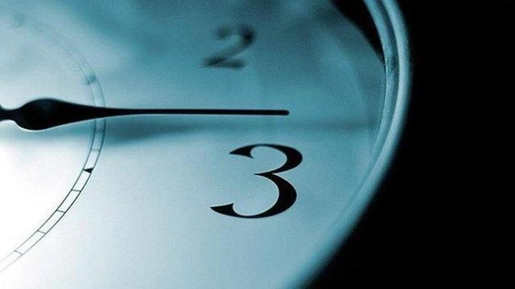 Saatler Türkiyede geri alınacak mı 2023 Kış saati uygulaması var mı