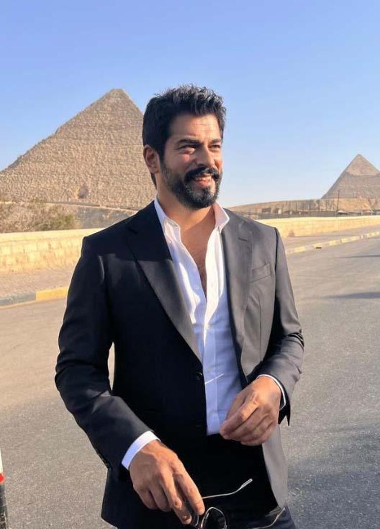 Burak Özçivit ile Ronaldonun buluşması gündem oldu