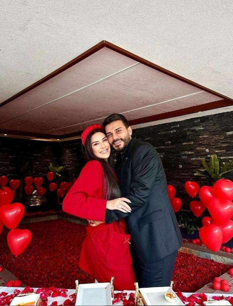 DİLAN POLAT POLİSTEN CİLDİ İÇİN VİTAMİN İSTEDİ