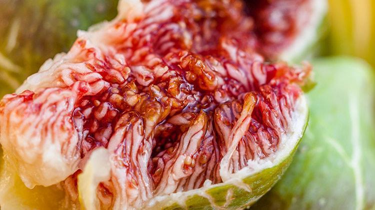 Kuran-ı Kerimde adı geçiyor Sabah kalkar kalkmaz ve gece yatmadan önce tüketenler şifa buluyor