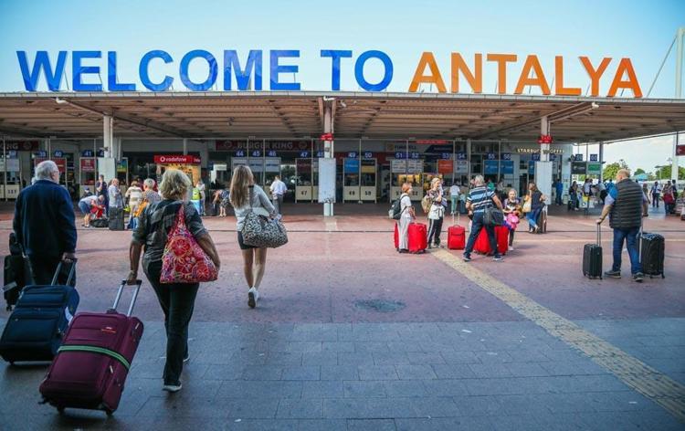 Okullar 9 gün tatil oluyor Kişi başı geceleme maliyeti 2 bin liradan başlıyor