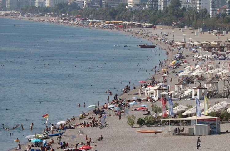 Okullar 9 gün tatil oluyor Kişi başı geceleme maliyeti 2 bin liradan başlıyor