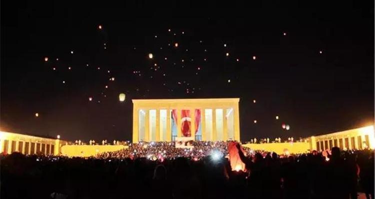 10 Kasım'da Anıtkabir Ziyaret Saatleri Güncellendi! 10 Kasım 2023 ...