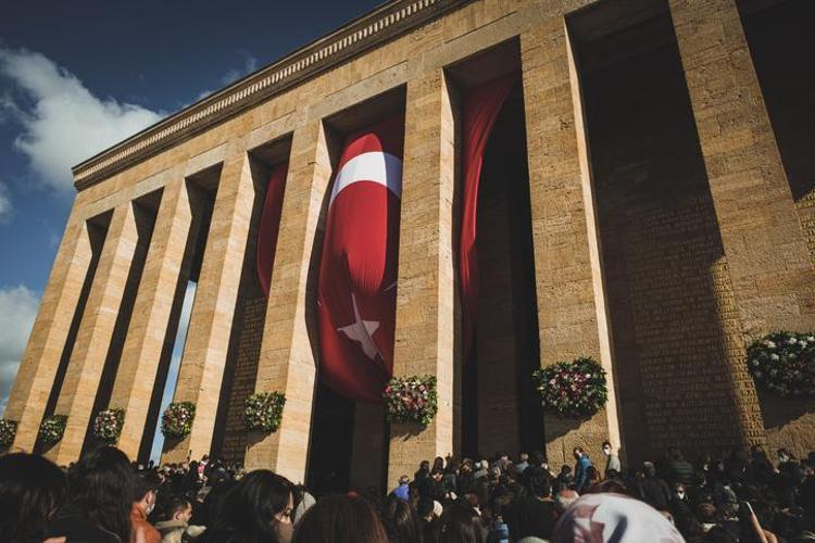 10 KASIM SÖZLERİ, KISA RESİMLİ DUYGUSAL ATATÜRKÜ ANMA MESAJLARI | Uzun kısa duygusal resimli 10 Kasım mesajları ile özlem, minnet ve saygı ileten duygu dolu 10 Kasım sözleri