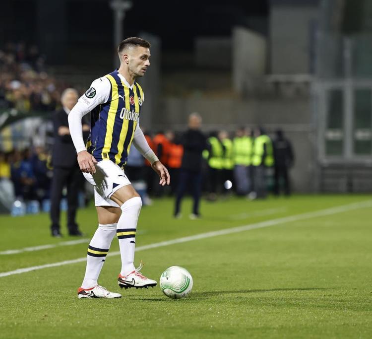 El, kol hareketlerini bıraksın İsmail Kartala seslendi: Hocam artık yeter, vedalaş