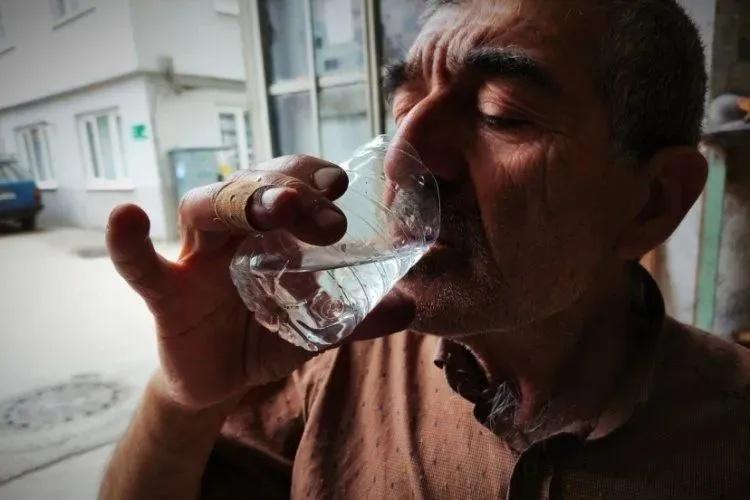 40 yaşından zıpkın gibi yapıyor İbn-i Sina cinsel gücü artıran karışımı son sayfada vermiş