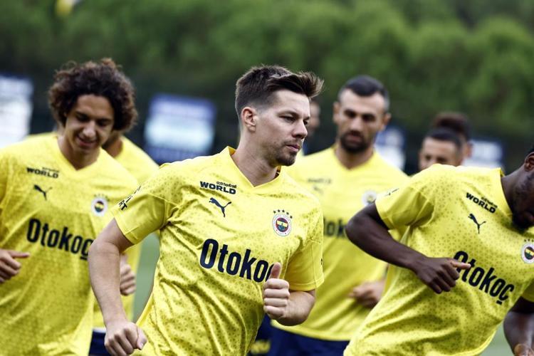 FENERBAHÇEDEN DZEKO-KARTAL PAYLAŞIMI