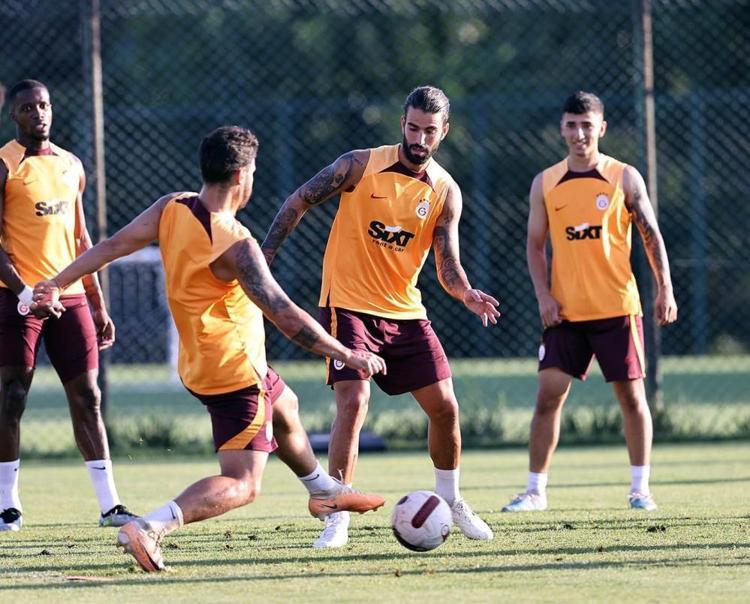 Okan Buruk yıldız oyunculara sırtını döndü Artık yeter, Zaha, Ziyech, Teteyi silsin...