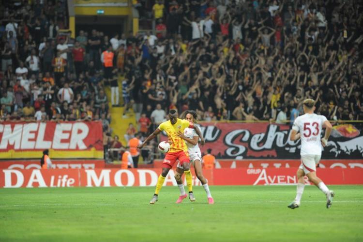Nelsson, Angelino derken bomba transfer patladı Okan Buruku yıkan ayrılık haberi