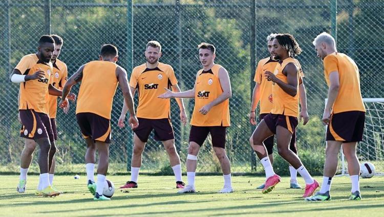 Kerem Aktürkoğlunu yumruklamıştı Galatasarayın eski yıldızı rakip takıma gidiyor