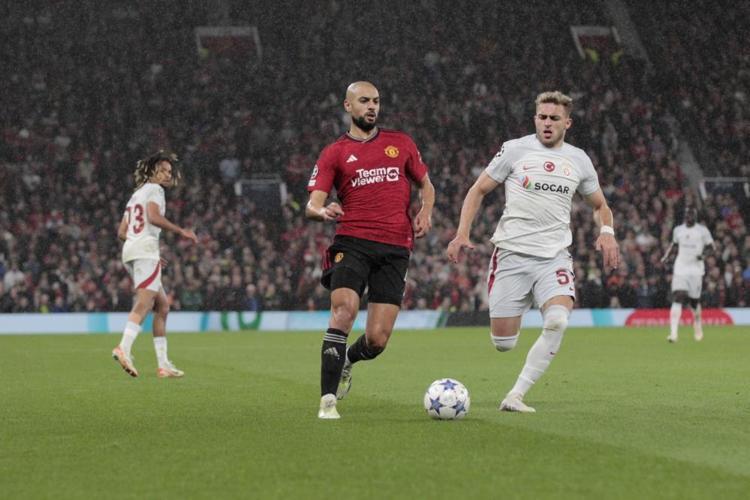 Altay Bayındıra gün doğdu Galatasaray maçı öncesi Manchester Unitedda deprem