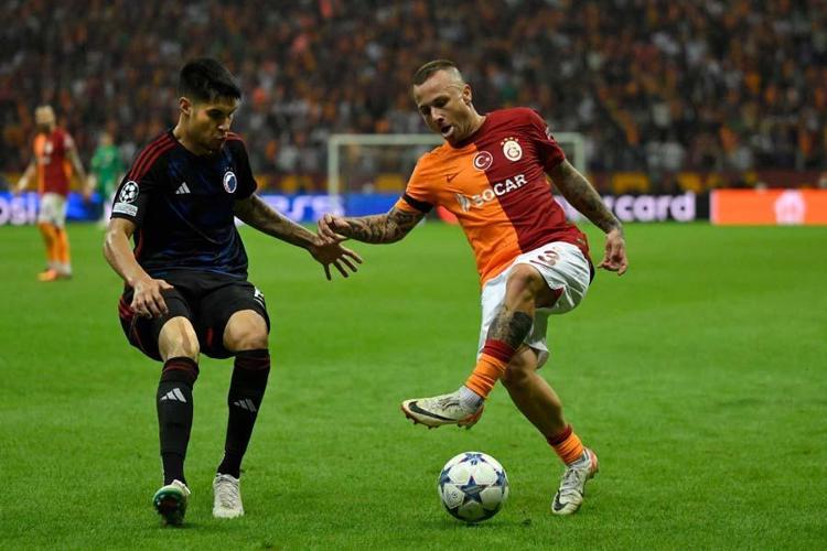 Galatasarayda saatli bomba Angelino Leipzigin kararı bekleniyor