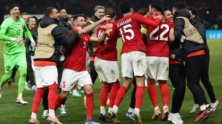 A Milli Takımdan 72 yıl sonra bir ilk Vincenzo Montella harikalar yaratıyor