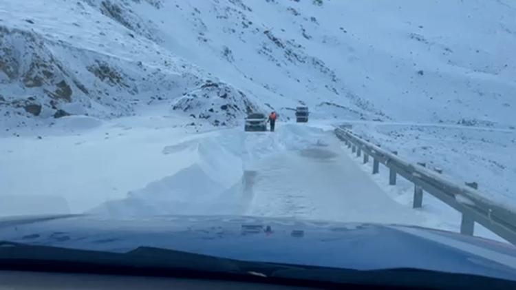 Lapa lapa kar yağışının ardından kar fırtınası vuracak İstanbul dahil 72 il için alarm verildi, sıcaklık eksi 14ü gördü, günlerce sürecek