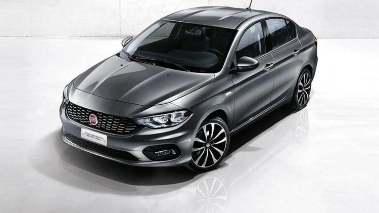 Fiat Egea Sedan yokuşlarda tıkanıyor ama fiyatı çıldırıyor Bu fiyat bu kampanyayla bir daha gelmez