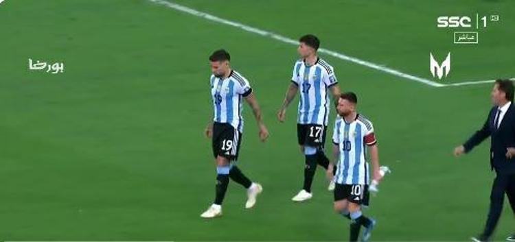 Messi talimatı verdi, Arjantin milli takımı soyunma odasına gitti Brezilya Arjantin maçında tarihi olaylar çıktı