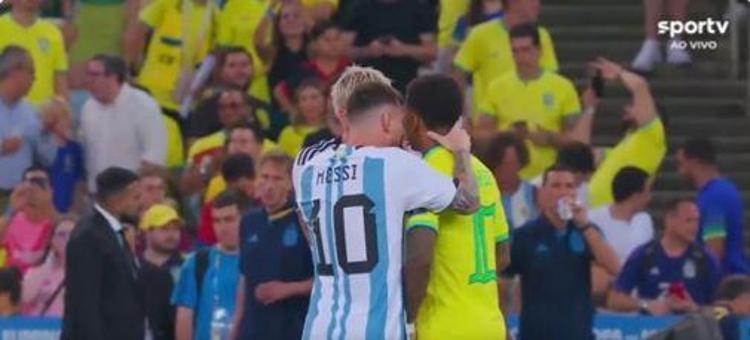 Messi talimatı verdi, Arjantin milli takımı soyunma odasına gitti Brezilya Arjantin maçında tarihi olaylar çıktı