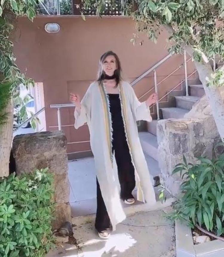 Hastaneye kaldırılan Filiz Akın sağlık durumunu paylaştı