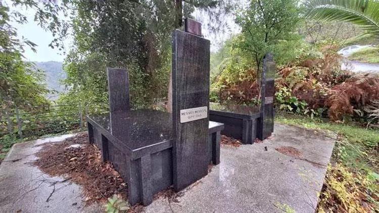 Meyveş Ninenin gizemi çözülemiyor 130 yıl yaşadığı ve uzaylı olduğu iddia edildi, Trabzonda mezarı taşla kapatıldı...