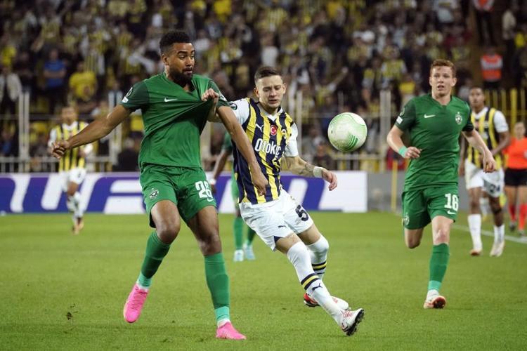 İŞTE FENERBAHÇENİN KAMP KADROSU