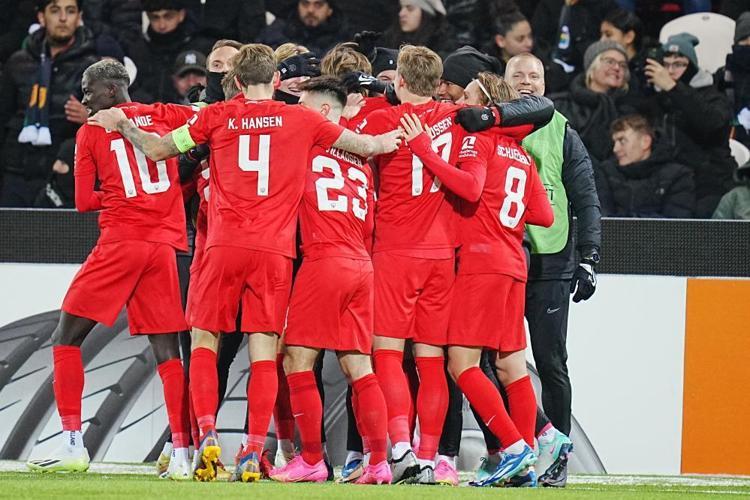 İsmail Kartal artık yeter Hepsini sahadan sildi attı, Tadic yürüdü, Cengiz Ünder yatışta