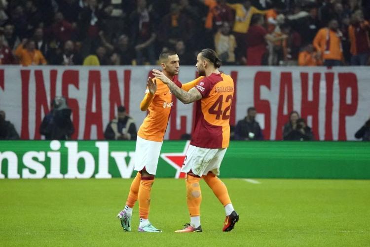Victor Nelsson gerçekleri ortaya çıktı Manchester United maçı öncesi arıza çıkarmış