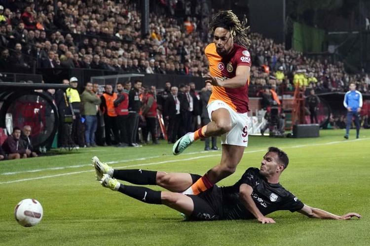 Osman Şenher, Pendikspor maçı sonrası Galatasaraylı yıldıza sert çıktı Takımda oynayacak kalitesi yok