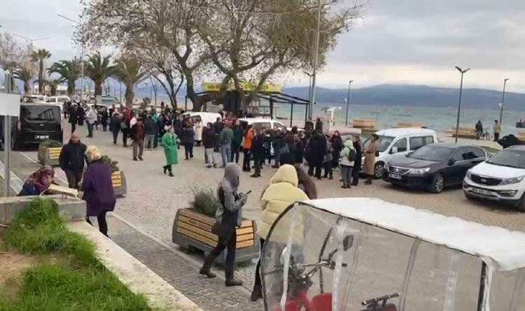 Gemlikte 5.1 büyüklüğünde deprem İstanbul ve İzmir’den de hissedilen deprem vatandaşları korkuttu