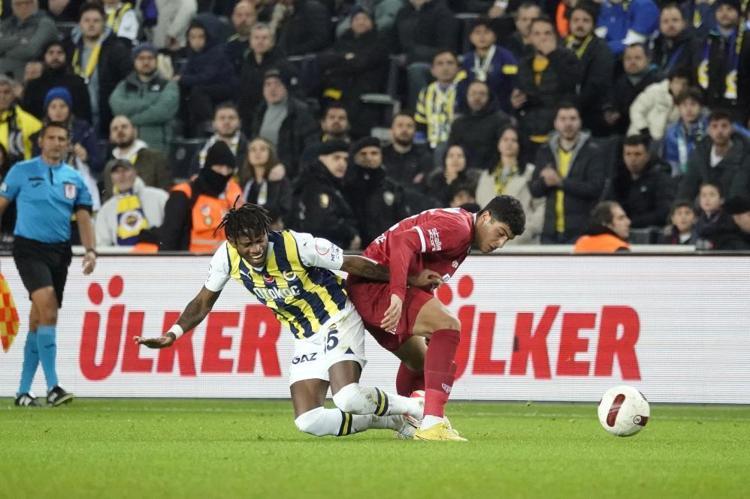 Samet Akaydın alay konusu oldu İşler iyice karışacak; önce Fred sonra Crespo