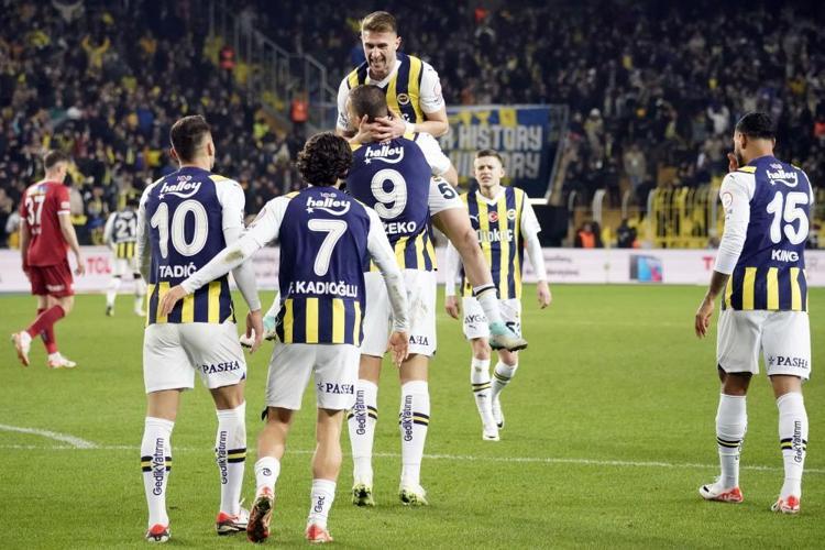 İşleri ne kadar zor sokarız derdinde Tadic, Dzekoyu eleştirdi, İsmail Kartalı değiştireceklerdi