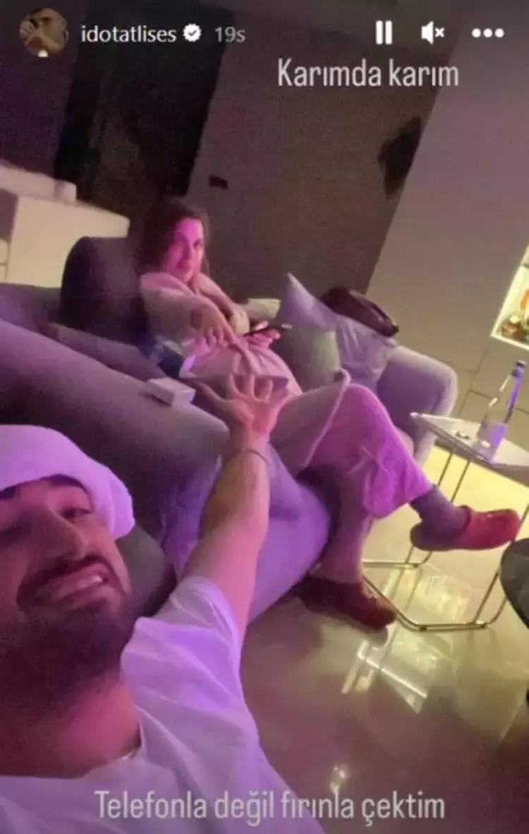 İdo Tatlısese 7 aylık hamile eşi Yasemin Şefkatliden ayak masajı