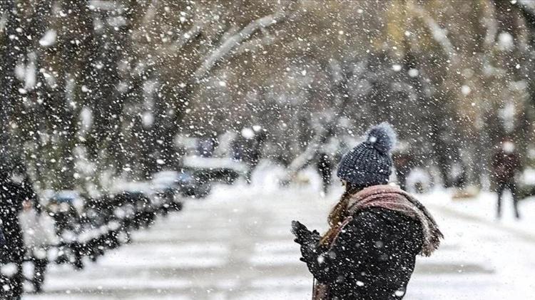 Bu gece yarısı sağanak, hafta sonu kar geliyor Meteoroloji: Kritik saatler başladı Kar yağışı bu illeri beyaza bürüyecek