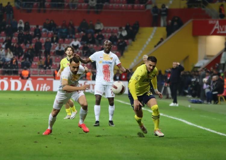 2 kırmızı kart sonrası patladı: Ali Koç yeter artık, beyefendiliğini bozmanın zamanı geldi