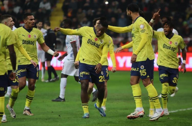 Cengiz Ünder gerçeği ortaya çıktı İsmail Kartalla özel konuşmuş, kim olduğunu hatırladı