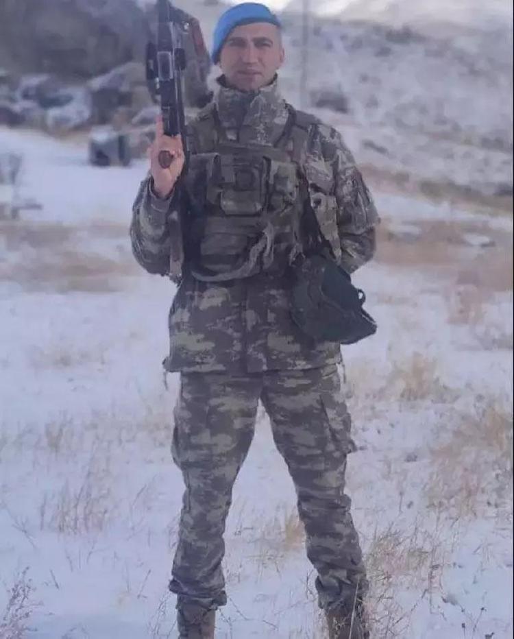Şehitlerimizin mekanı cennet olsun | Şehitlerin isimleri ve memleketleri ile kimlikleri belli oldu 6 şehit nereli Şehit olan askerlerin isimleri ve memleketleri