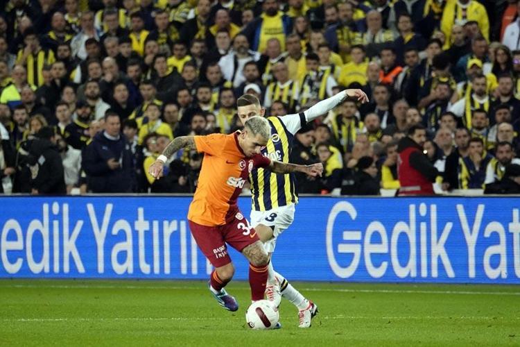 Penaltı ve kırmızı kart tartışmaları Fenerbahçe-Galatasaray derbisine damga vurdu İşte derbideki tartışmalı pozisyonlar...