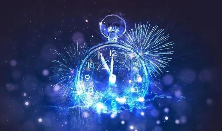 UZAKTAKİ ARKADAŞA, ANNEYE, TEYZEYE YILBAŞI MESAJLARI 2024