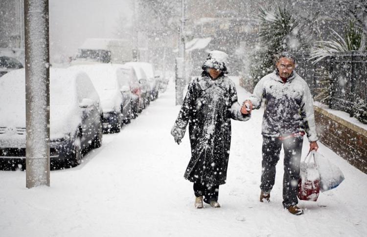 Kar yağışı için tarih uzman isimden geldi Meteoroloji bölge bölge açıkladı, kuvvetli yağış uyarısı yaptı