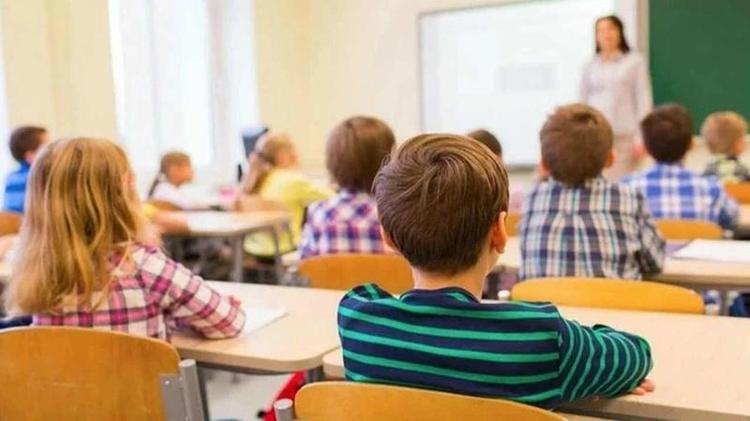 15 tatile kar sürprizi: Sömestr tatili 10 Ocakta başlayabilir Okullar 1 ay tatil olacak mı