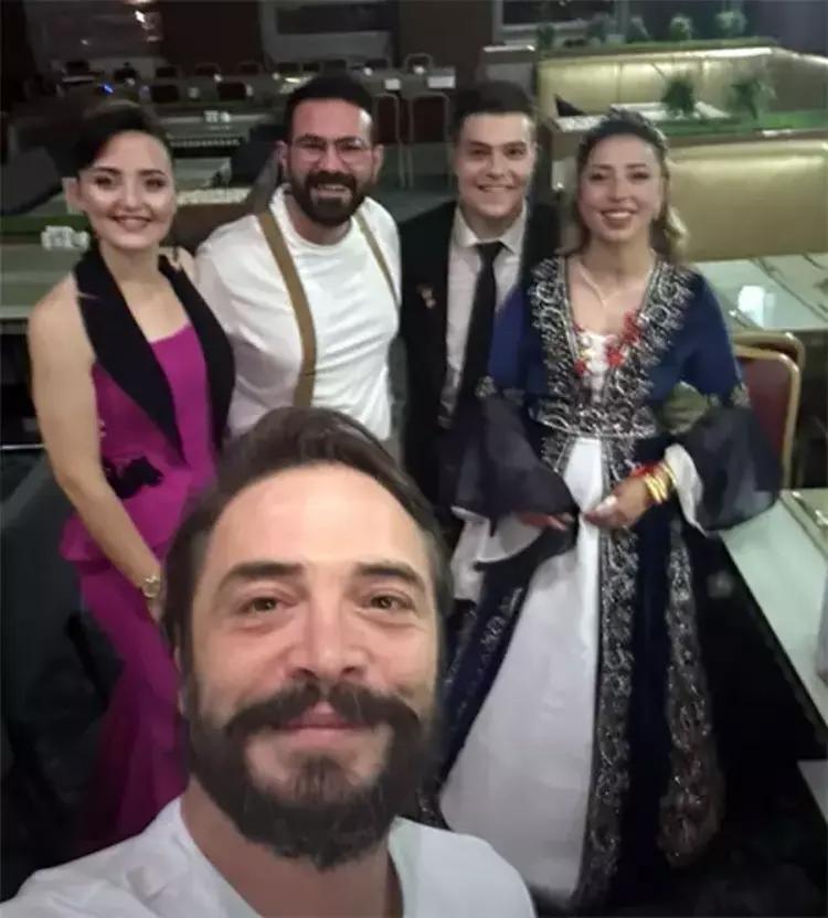 Ahmet Kural düğün bastı Salondakiler büyük şaşkınlık yaşadı