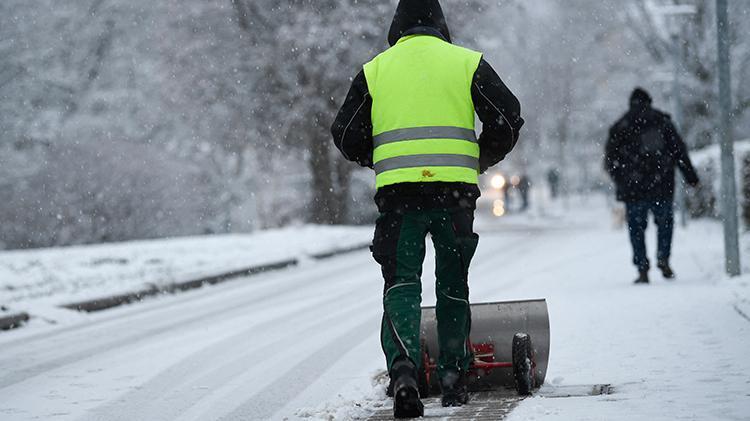 Lapa lapa yağacak İstanbulda kar alarmı verildi, sadece saatler kaldı, sıcaklıklar eksiye düşüyor