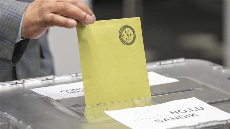 Milletvekili olan biri belediye başkanı olabilir mi Belediye başkanı olunca milletvekilliği düşer mi