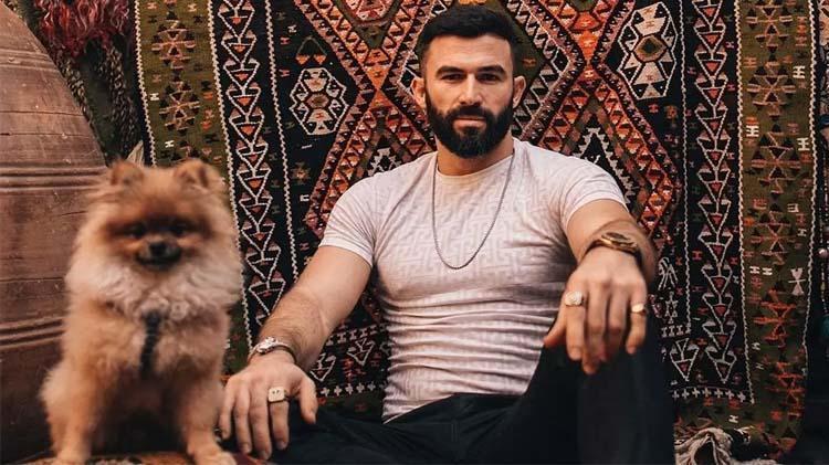 Turabi fotoğraf olayı nedir Turabi kaç yaşında, Turabi Çamkıran kimdir, aslen nereli