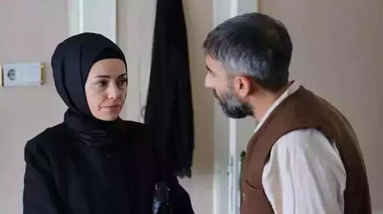 Kızıl Goncalar yayından kaldırıldı mı 15 Ocak Kızıl Goncalar neden yok İşte Fox Tv yayın akışı