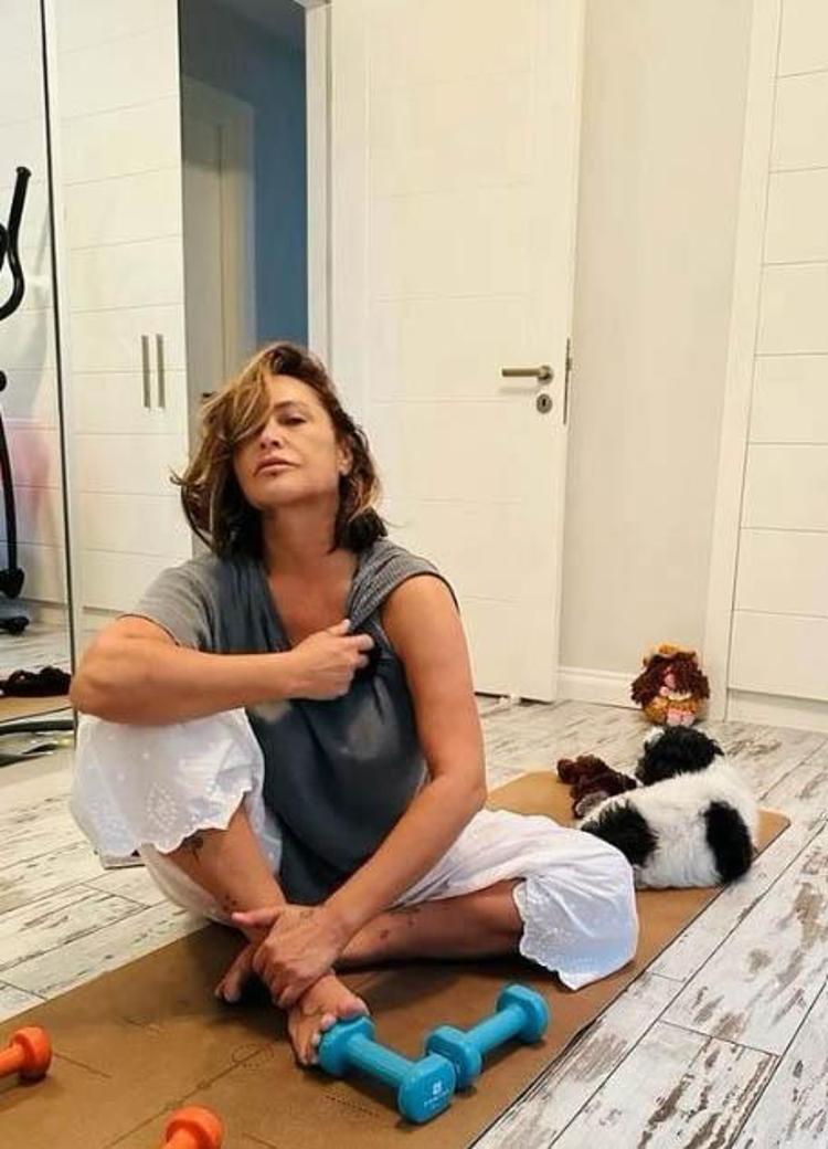 Hülya Avşar’dan net cevap ‘Beni kimse kısıtlayamaz’